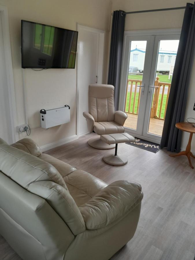 G1 Lovely Holiday Chalet Мейбълторп Екстериор снимка