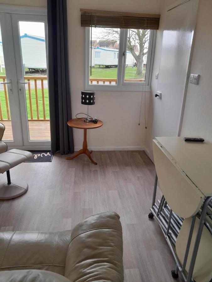 G1 Lovely Holiday Chalet Мейбълторп Екстериор снимка