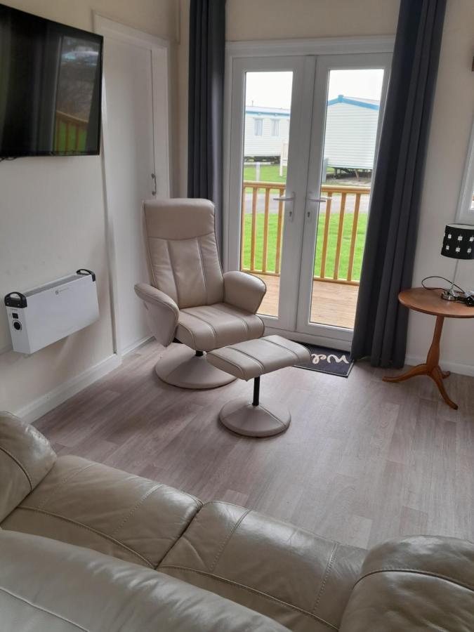 G1 Lovely Holiday Chalet Мейбълторп Екстериор снимка